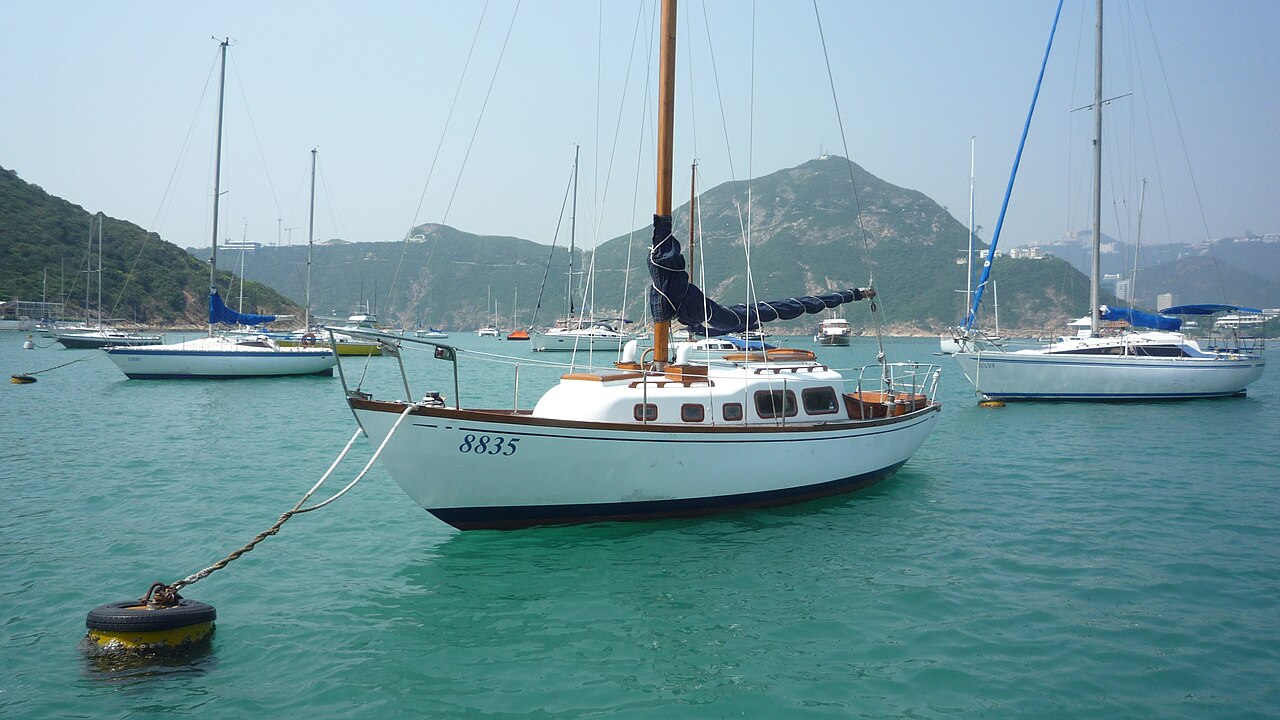 Taipan 28